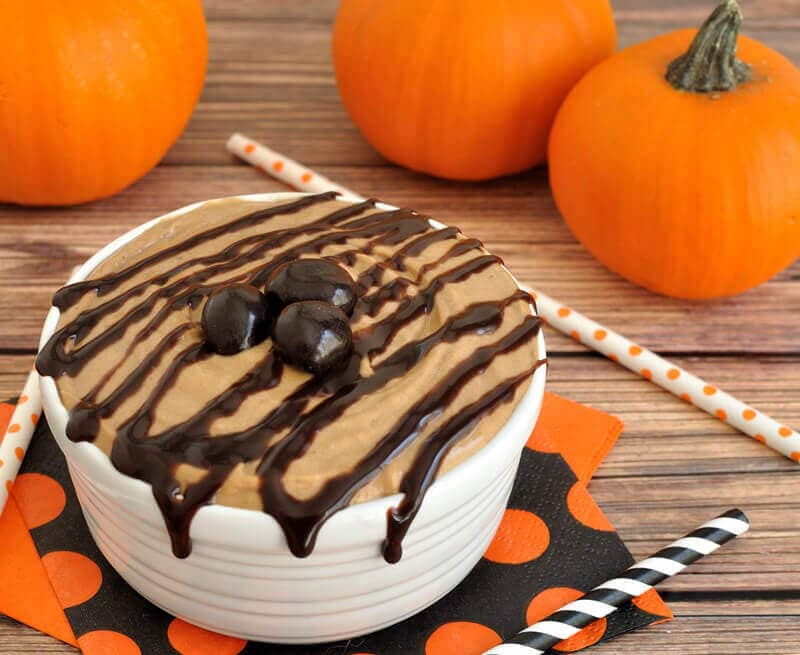 Pumpkin Mocha Dip is a perfect fall dip recipe for pumpkin, chocolate, and coffee lovers! Great appetizer or dessert for a fall or Halloween party. 